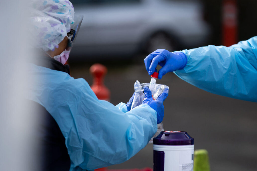 Advocata Institute commends the increase in testing, and calls on the government to review barriers to purchasing of tests.